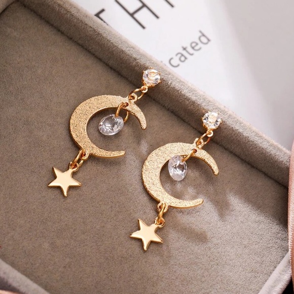 Jewelry - 🌙 Golden BOHO Crescent Moon & Star Earrings 🌙